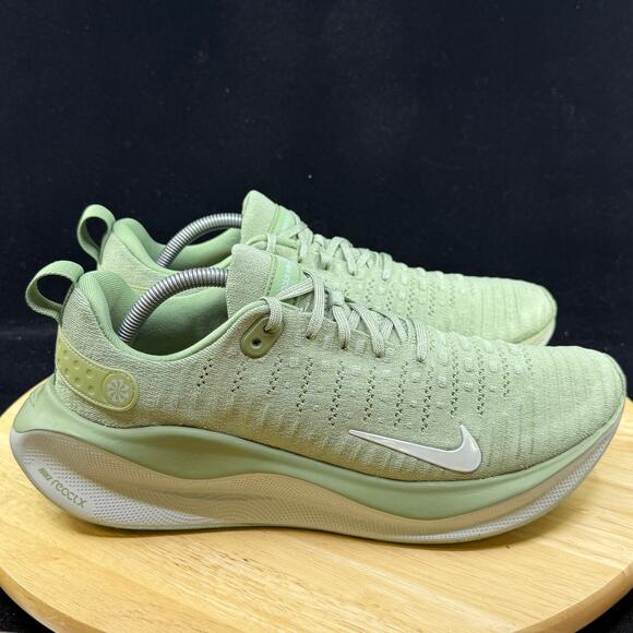 NEW Nike ReactX Infinity Run 4 Running Shoes Oil Green DR2665-300 Men Size 10.5 - Picture 4 of 9